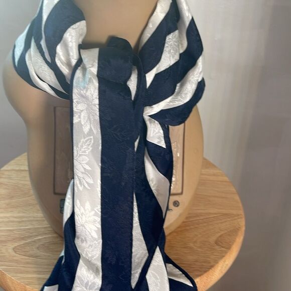 Albert Nipon Navy and White Striped Scarf - Picture 2 of 5